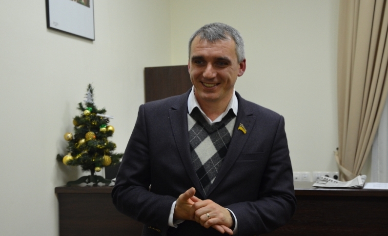 Свежие новости: Сенкевич считает, что не освоит еще больше бюджета, чем «72 миллиона Гранатурова»