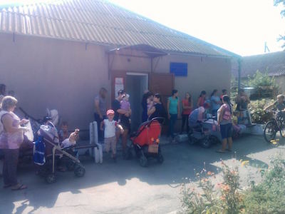 Свежие новости: Жители Матвеевки жалуются на огромные очереди в детской поликлинике