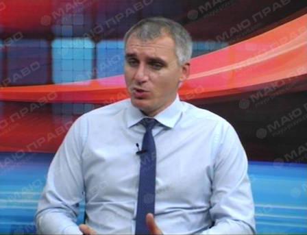 Свежие новости: Профильная комиссия рекомендовала Казаковой зарегистрировать проект решения об импичменте Сенкевичу