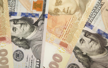 Свежие новости: Нацбанк Украины за неделю продал максимальный объем валюты с начала года