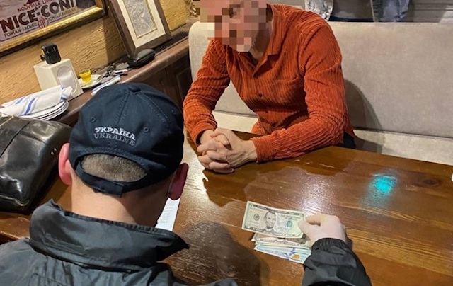 Свежие новости: Руководителя Одесской таможни задержали на взятке