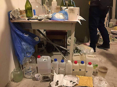 Свежие новости: На Киевщине 23-летний наркоторговец у себя в квартире изготовил амфетамина на 120 тысяч гривен