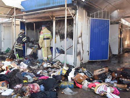 Свежие новости: ВИДЕО: В Николаеве загорелся торговый киоск