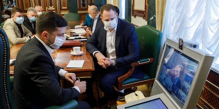 Свежие новости: Ермак решил «серьезно взяться» за Харьков и Одессу, где не закрыли рынки