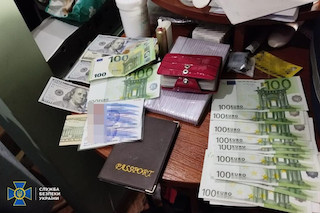 Свежие новости: Мешканка Миколаєва за €6 тис. робила фальшиві свідоцтва про народження неіснуючих дітей, щоб допомогти призовникам виїхати за кордон