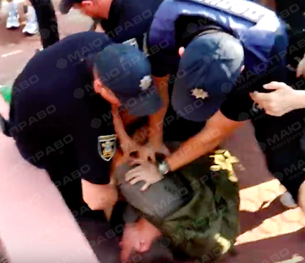 Свежие новости: ВИДЕО: Москаленко призвала прокурора области проконтролировать дело полицейского, который наступил на лицо мужчине