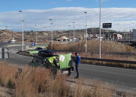 Фото новости: Николаевцы на старом «Москвиче» добрались до Африки Свежие новости: Николаевцы на старом «Москвиче» добрались до Африки