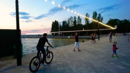 Свежие новости: Ночью в Николаеве молодой человек переплыл реку Южный Буг