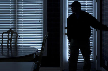 Свежие новости: В Одесской области бандиты ворвались в дом, избили и ограбили хозяев