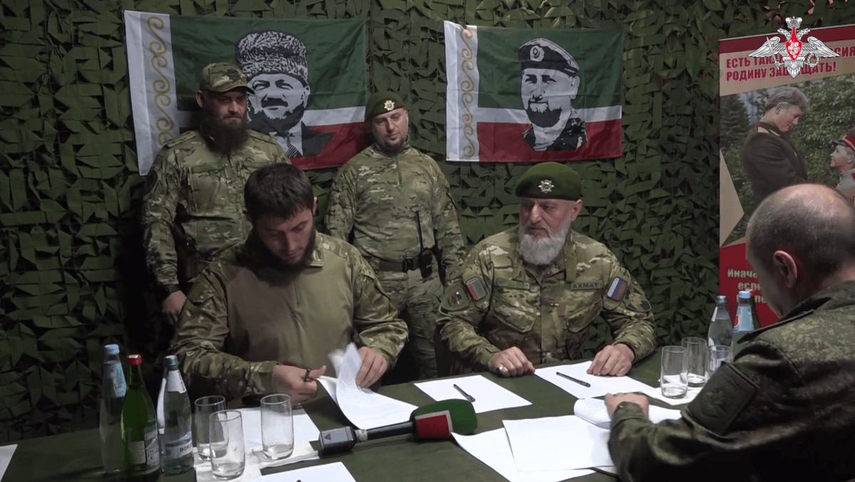 Свежие новости: Чеченські добровольці погодилися з вимогами Шойгу