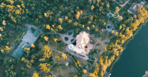 Свежие новости: Зеленский продал свой дом под Киевом и переехал на госдачу, где жил Ющенко