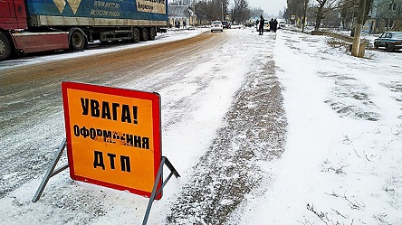 Свежие новости: ВИДЕО: ДТП в Новой Одессе: после столкновения с фурой легковушку разорвало на части