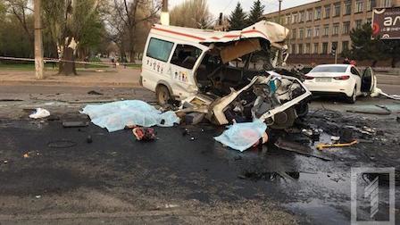 Свежие новости: Жуткое ДТП в Кривом Роге: восемь погибших, 17 раненых