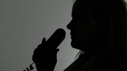 Свежие новости: В Николаеве мошенник обманул жительницу на деньги, пообещав прислать ценную посылку из-за границы