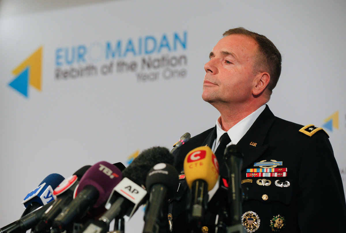 Свежие новости: Не символические, а реальные мощности нужны Центральной и Восточной Европе  для сдерживания России