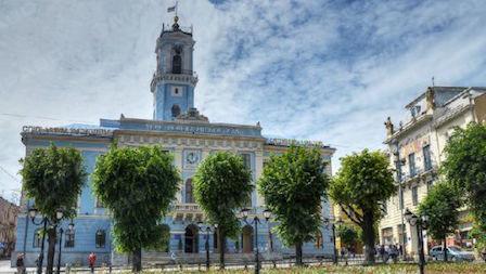 Свежие новости: Черновицкий горсовет запретил 