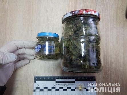 Свежие новости: На Вознесенщині поліцейські офіцери громади виявили водія-порушника із наркотичною речовиною