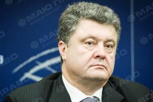 Свежие новости: СМИ: В команде Трампа уже ищут замену для Порошенко