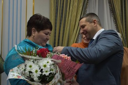Свежие новости: Жительнице Вознесенского района присвоили звание 