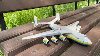 Фото новости: Жителька Миколаєва створила макет літака «Мрія», щоб допомогти ЗСУ Свежие новости: Жителька Миколаєва створила макет літака «Мрія», щоб допомогти ЗСУ