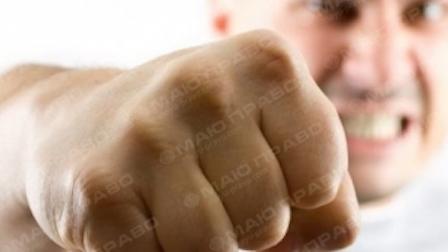 Свежие новости: Депутат Николаевского горсовета с кулаками набросился на местного жителя