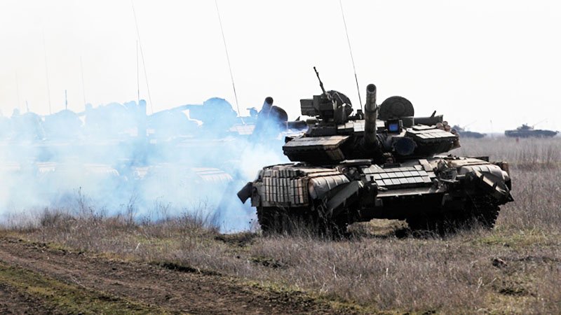 Свежие новости: За сутки боевики 64 раза открывали огонь на Донецком направлении