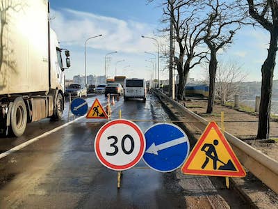 Свежие новости: В Николаеве начали делать ямочный ремонт