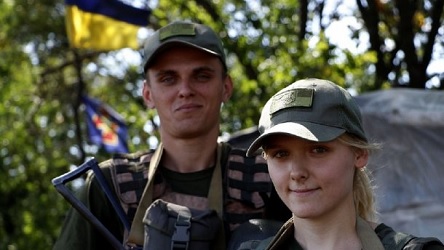 Свежие новости: Зустріла коханого у війську: романтична історія подружньої пари, яка захищає Україну на Донбасі