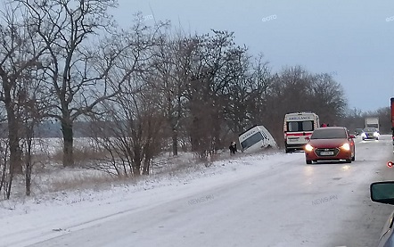 Свежие новости: ВИДЕО: На Николаевщине на одесской трассе произошли сразу две аварии – три человека получили травмы