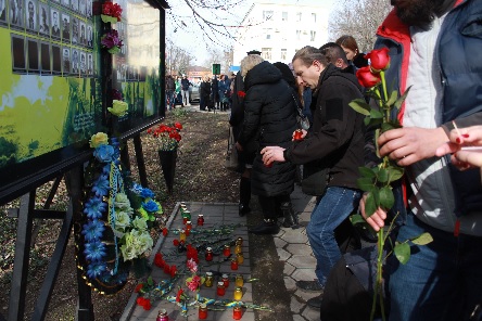 Свежие новости: Вознесенці відзначили День героїв небесної сотні молебнем і покладанням квітів