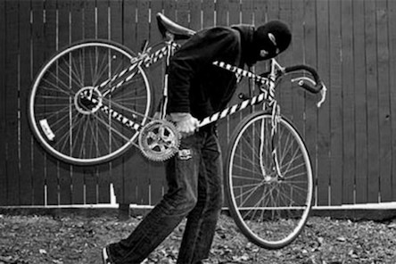 Свежие новости: Похитителя велосипедов из Сырово осудили на 5 лет