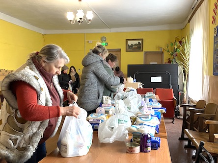 Свежие новости: У Вознесенську працює гуманітарний штаб видачі продуктових наборів