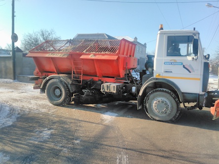 Свежие новости: У Миколаєві триває боротьба з наслідками негоди та ожеледиці