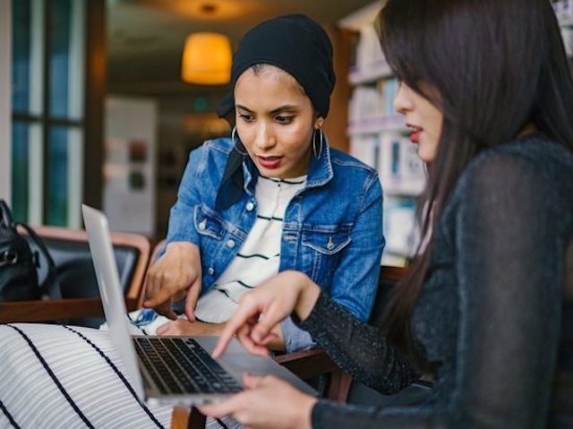 Свежие новости: Рада отказалась разрешить в вузах Украины обучение иностранным студентам на русском языке