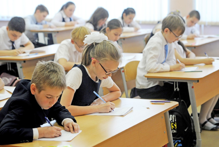 Свежие новости: В Ивано-Франковске школьники начали писать диктанты про коронавирус