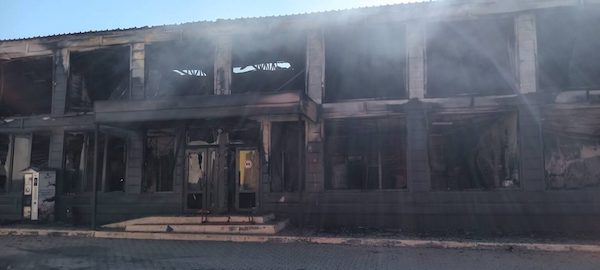 Свіжі новини: Російський удар знищив десятки тисяч українських книжок на понад 100 мільйонів гривень