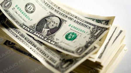 Свежие новости: Доллар в Украине упал ниже психологической отметки