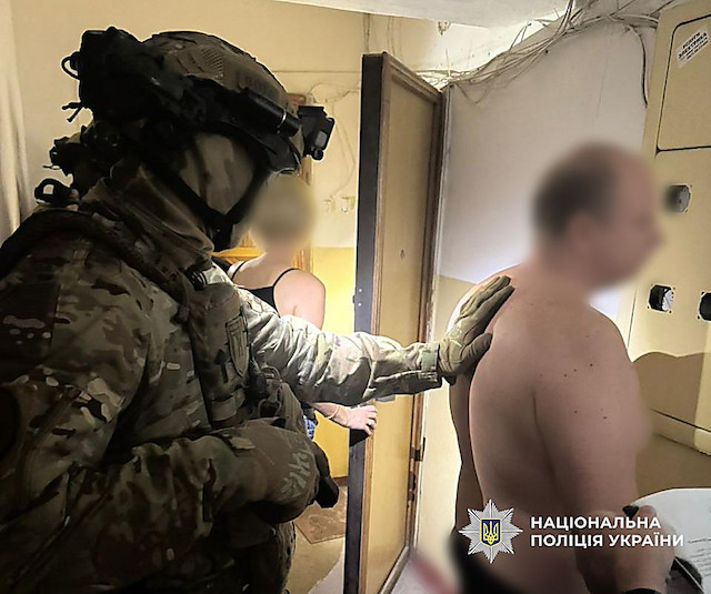 Свежие новости: Майже 2 мільйони гривень з рахунків клієнтів привласнили банкіри