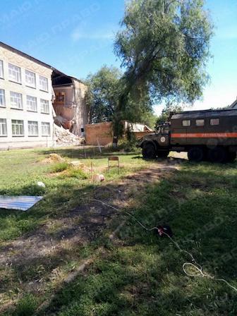 Свежие новости: Из разрушенной Новобугской школы вывозят имущество