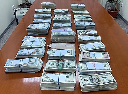 Свежие новости: У замдиректора Института Шалимова Олега Котенко, задержанного на взятке, изъяли миллион долларов