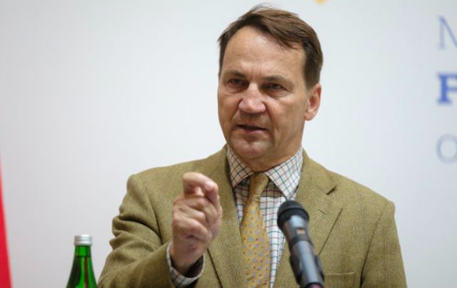 Свежие новости: Сікорський погрозив Путіну наслідками, якщо Росія нападе на НАТО