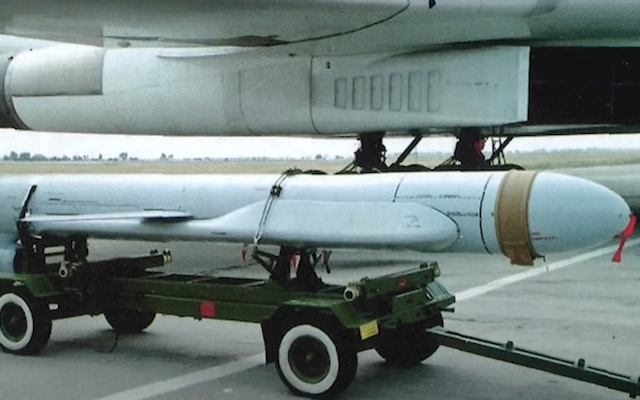 Свежие новости: Росія більше не зможе запускати по 100 ракет за один раз: експерт