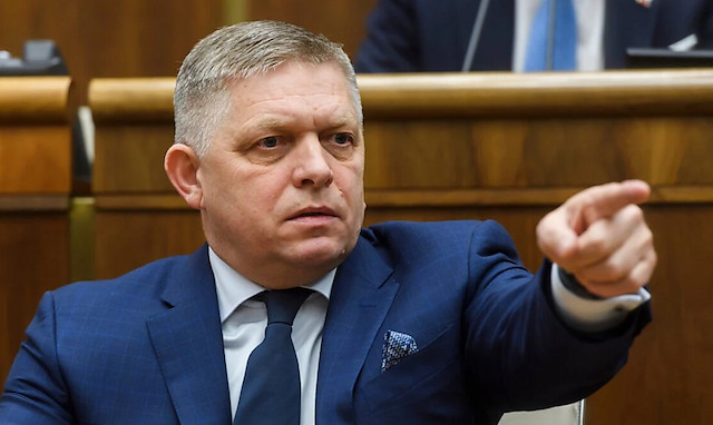 Свежие новости: Прем’єр Фіцо заявив, що Словаччина може припинити поставки електроенергії в Україну