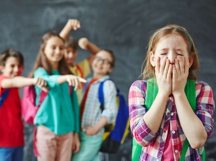 Свежие новости: Порошенко подписал закон о штрафах за буллинг в школах