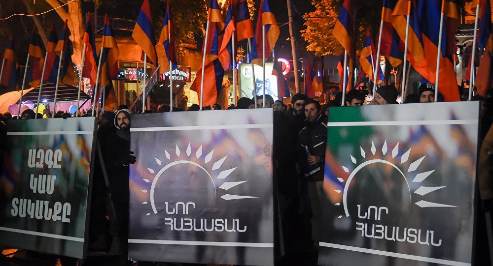 Свежие новости: В Армении группа оппозиционеров требуют отставки властей