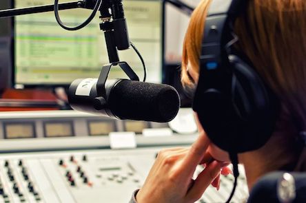 Свежие новости: На Николаевщине после введения квот радиостанции отдали почти половину эфира украинским песням