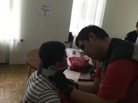 Свежие новости: Полицейские избили студентов в Национальном медицинском университете имени Богомольца