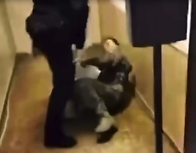 Свежие новости: У Києві в управлінні поліції побили нетверезого прикордонника