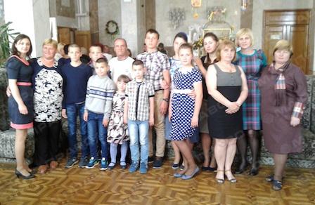 Свежие новости: Вознесенці відвідали театр драми та музичної комедії