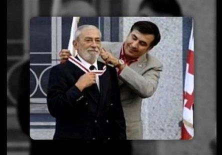 Свежие новости: Саакашвили о смерти Кикабидзе: Скорблю по своему лучшему другу